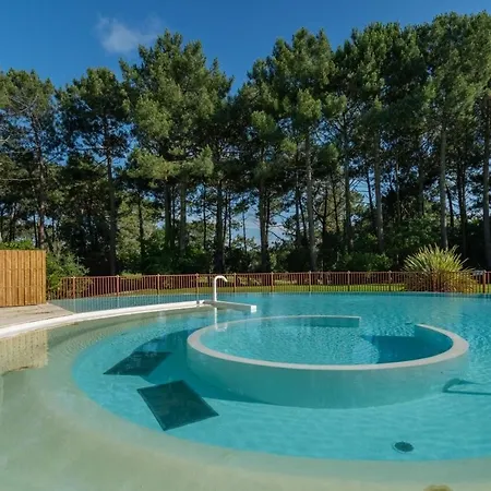 Apartment Les Pins - Maeva - 1 5 Personnes Avec Terrasse Mae-7327 Lacanau